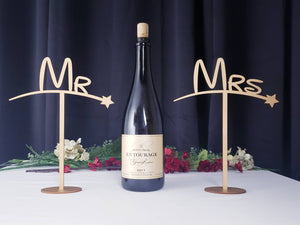 Mr and Mrs Table Sign (Set of 2)